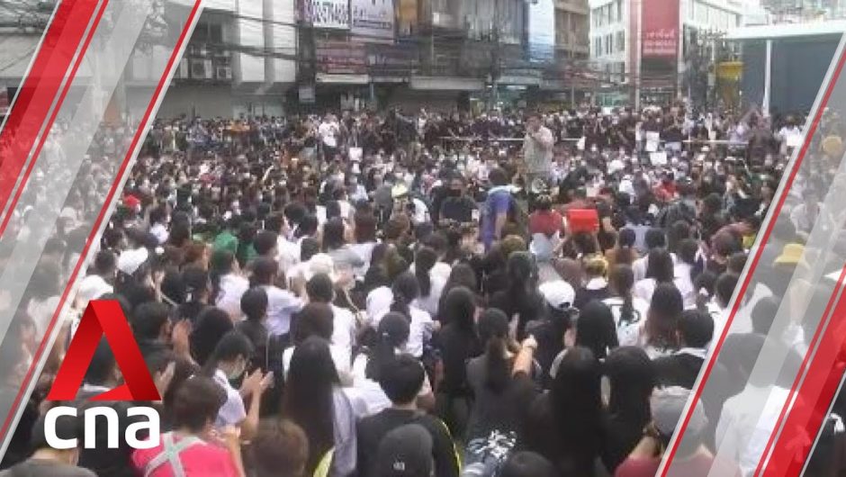 Protesters continue to rally in Bangkok