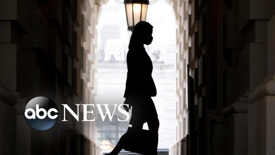 Barrett’s nomination, World Series, COVID’s resurgence: World in Photos, Oct. 22