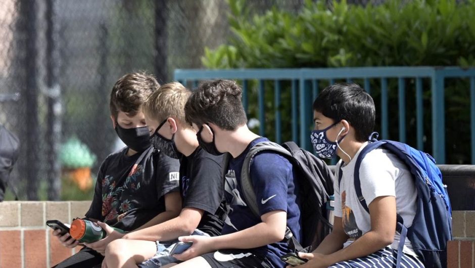 Florida parents sue school board over mandate that requires students to wear masks