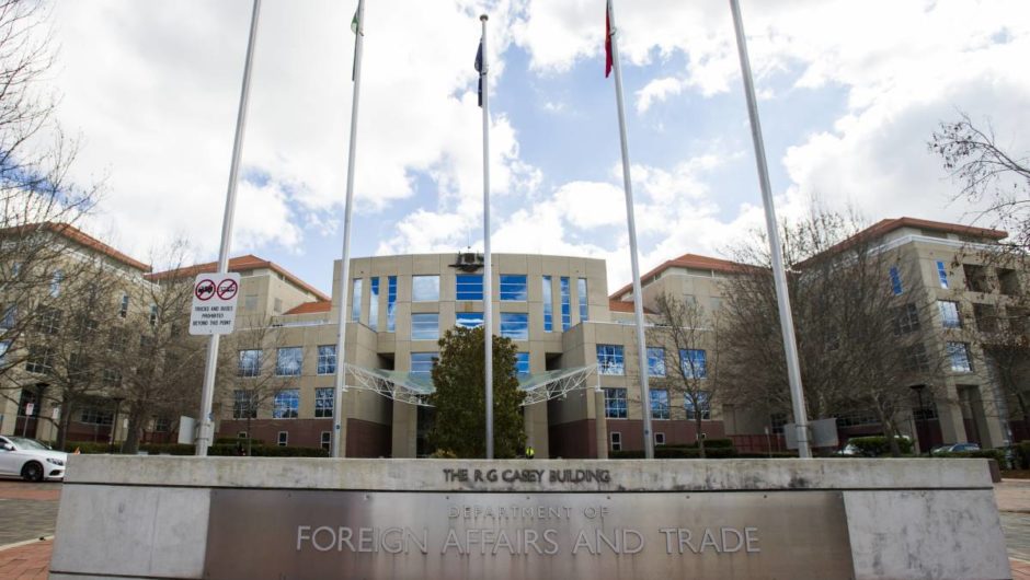 Previous advice from Australian Government Solicitor supports public servant’s claim they were underpaid | The Canberra Times