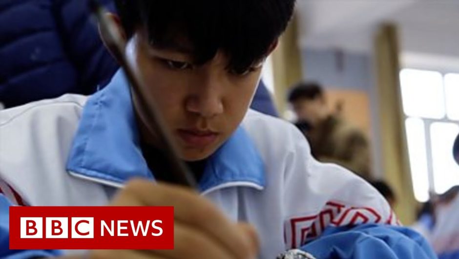 Mongolians battle to keep culture alive in China – BBC News