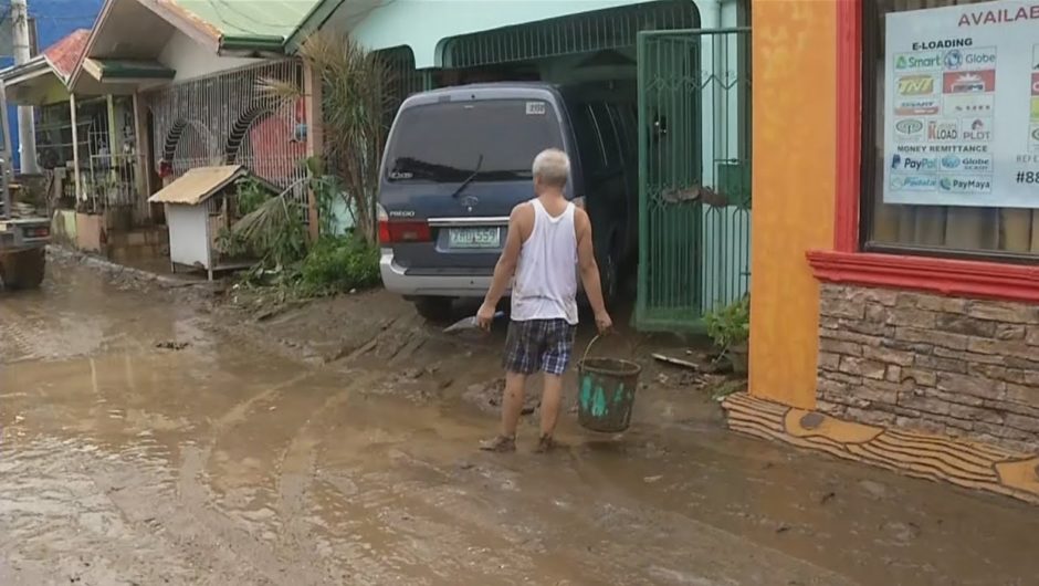 Mga binaha sa Batangas City nag-uuwian na