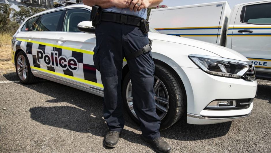 Driver fails to secure Commodore while attempting to evade police | The Canberra Times