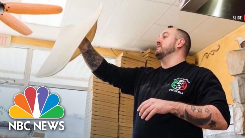 How This Tech Company Is Helping Mom-And-Pop Pizzerias | NBC News NOW