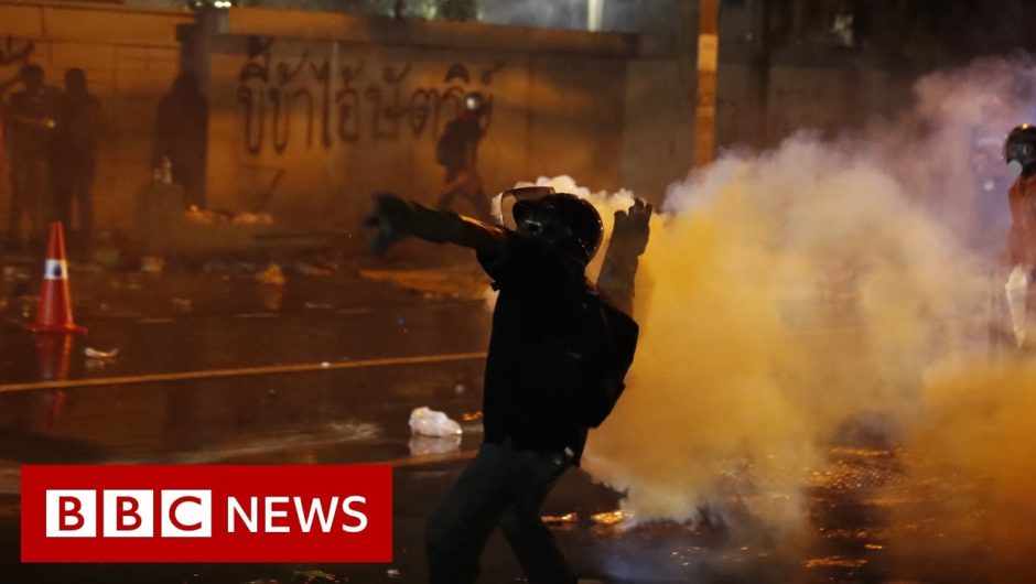 Thailand protests: Police deploy water cannon and tear gas in Bangkok – BBC News