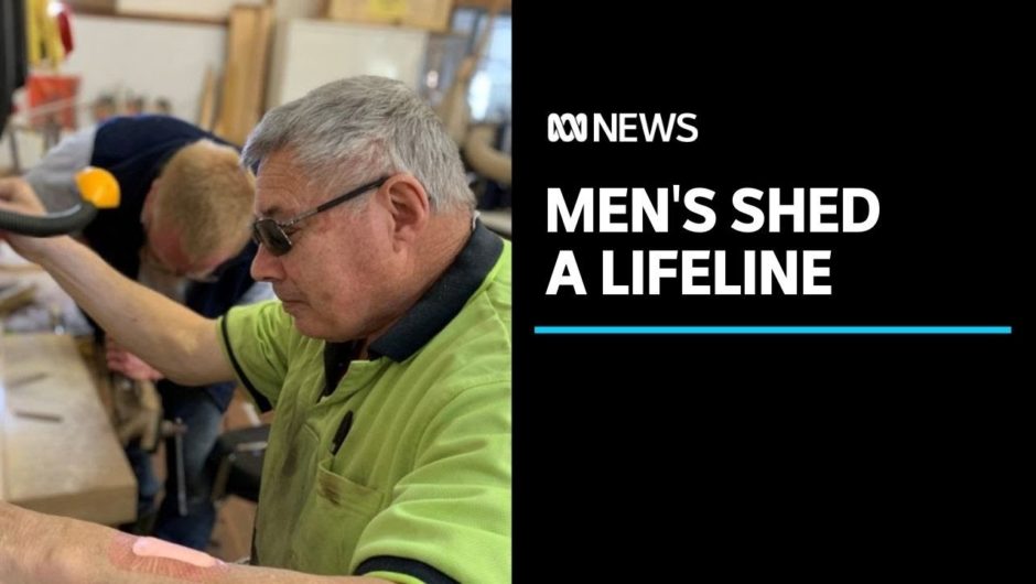 Suburban men's shed to lose funding and its only paid role after missing grant deadline | ABC News