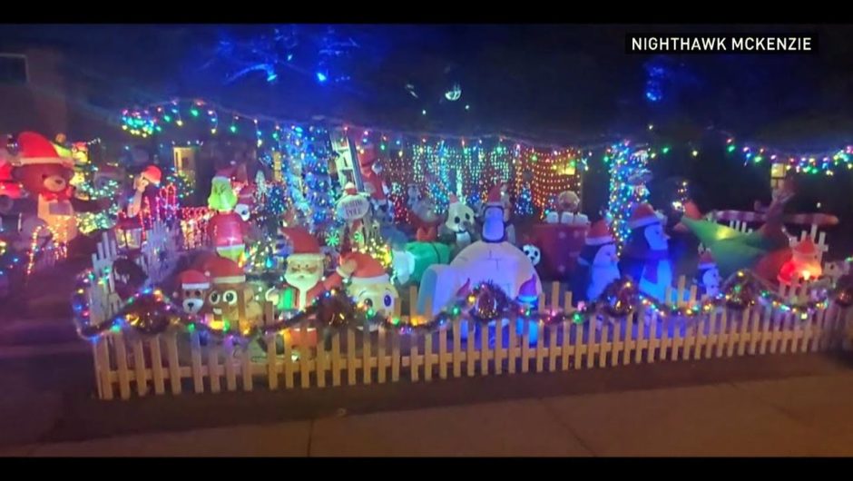 Toronto neighbours team up for holiday light display