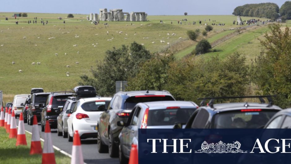 Three-kilometre tunnel to be built under Stonehenge to hide traffic