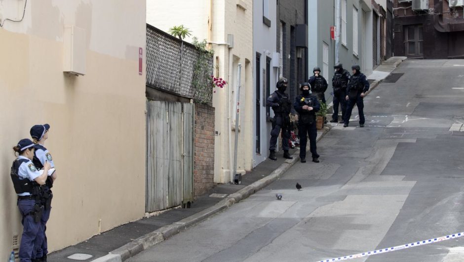 NSW Police arrest man after four hour standoff