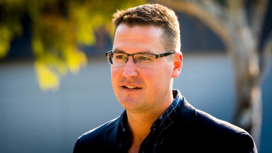 Zed Seselja to face moderate Canberra Liberals preselection challenger for Senate seat | The Canberra Times