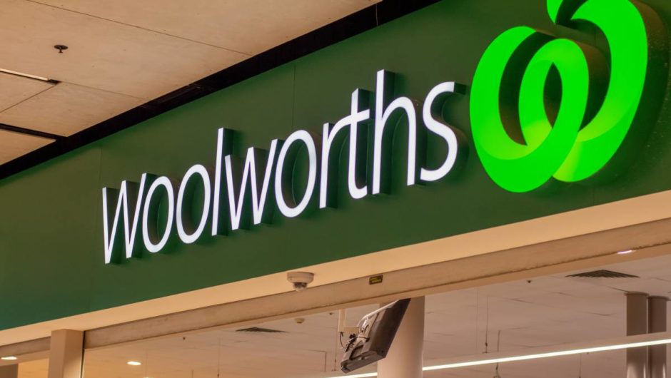 Woolworths Calwell recalls bread over possible glass contamination | The Canberra Times