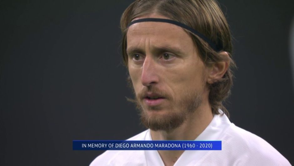 Champions League matches pay tribute to Diego Maradona with minute of silence