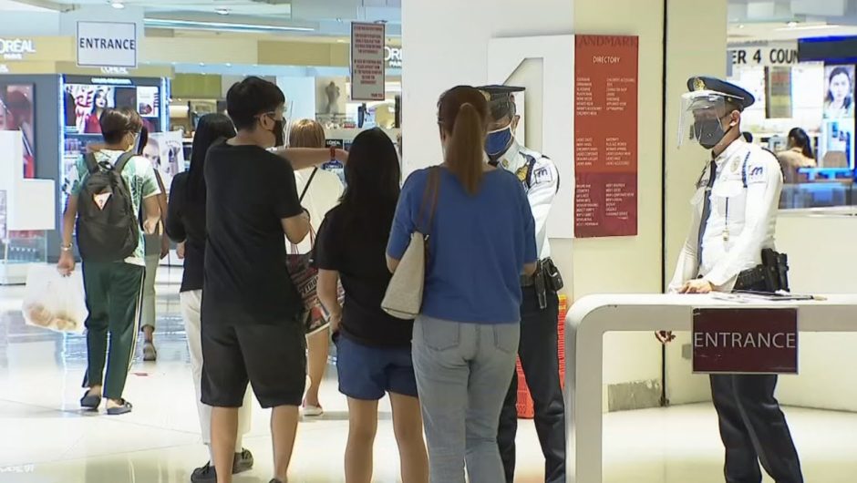 NCR mayors still to decide on letting minors in malls