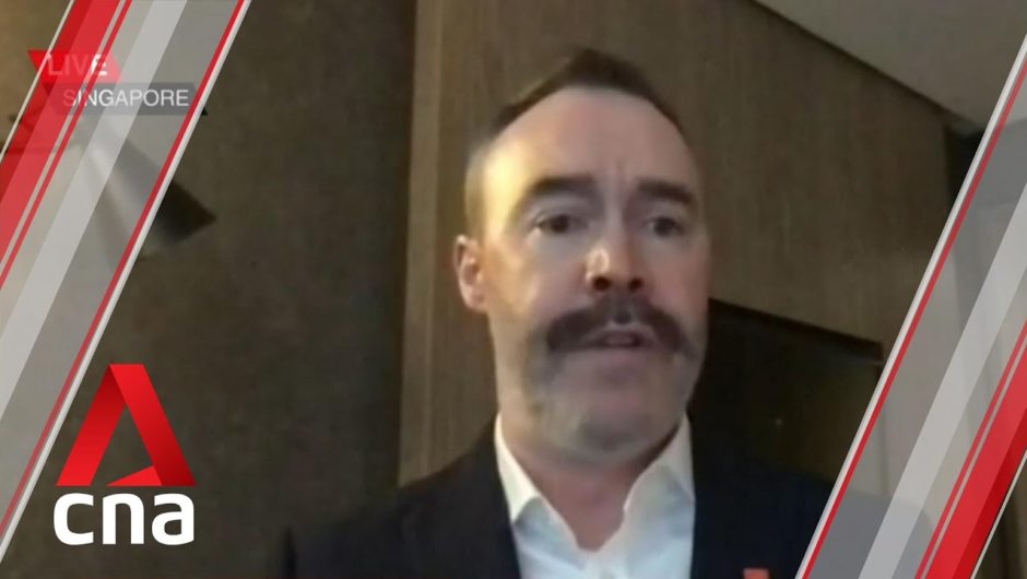 Governments urged to prioritise COVID-19 vaccination for people with dementia