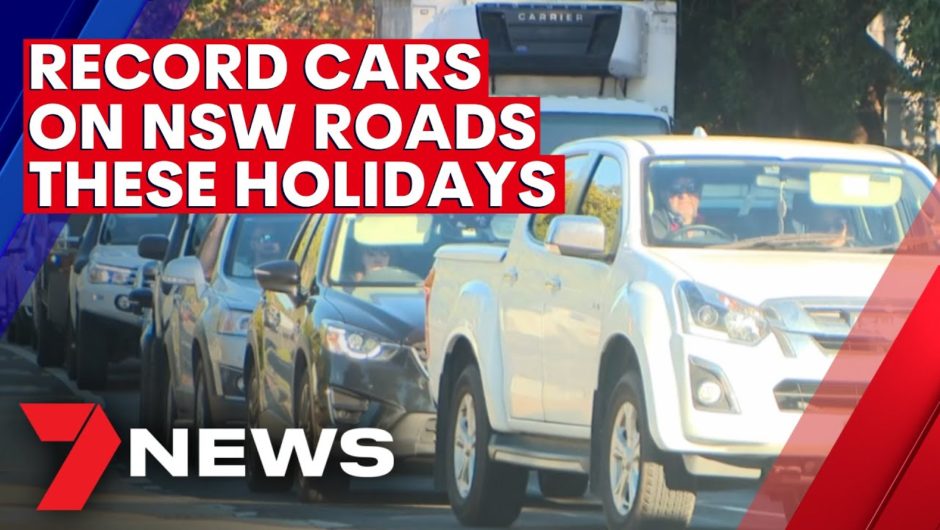 Record number of cars expected on NSW roads this holiday season | 7NEWS