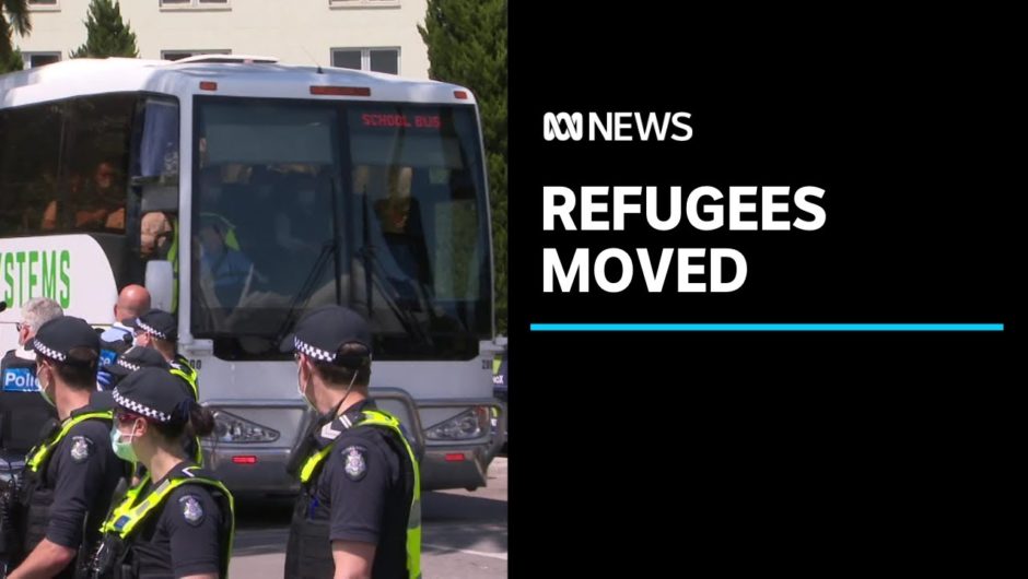Protesters arrested as police escort refugees and asylum seekers to new Melbourne hotel | ABC News