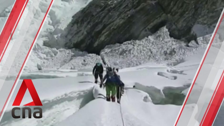 Mount Everest "grows" as China, Nepal agree on new height