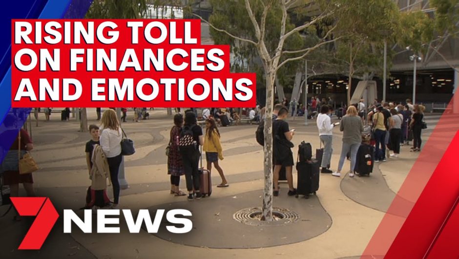 COVID-19: Travellers from NSW file for compensation over SA midnight border fiasco | 7NEWS