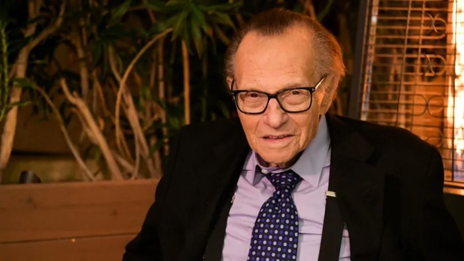 Larry King, renowned television and radio host, dies at 87