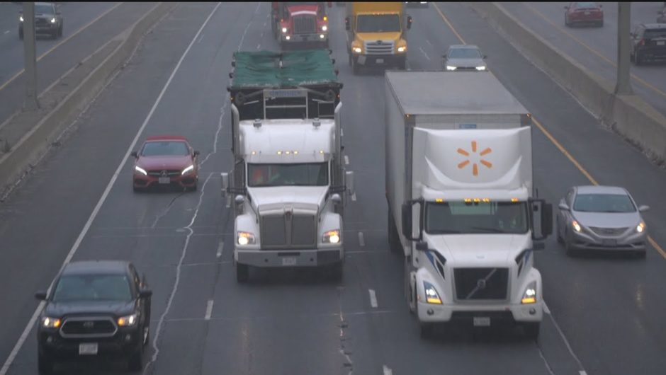 Canadian truckers want more COVID-19 border protections