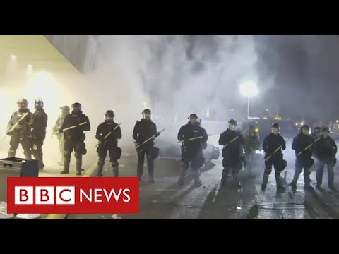Minneapolis protests over shooting of black man as officer and police chief resign – BBC News