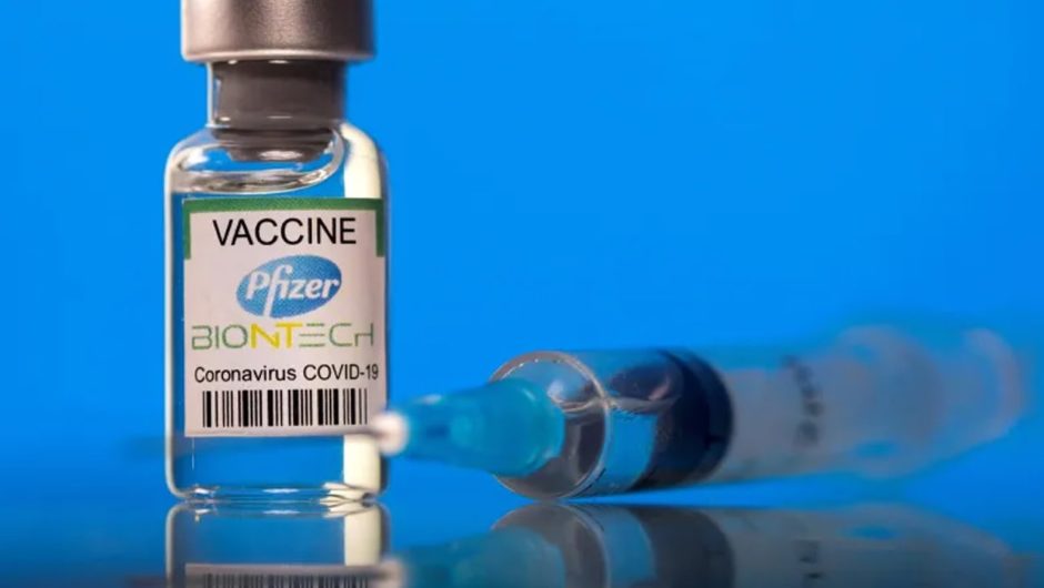 U.S. regulators give full approval to Pfizer-BioNTech's COVID-19 vaccine