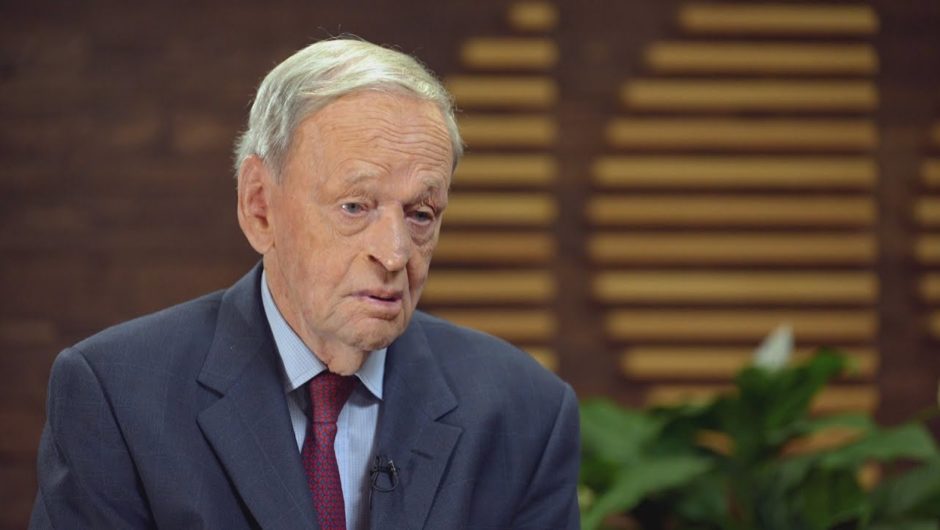 Former PM Chrétien reflects on difficulties of forming a cabinet