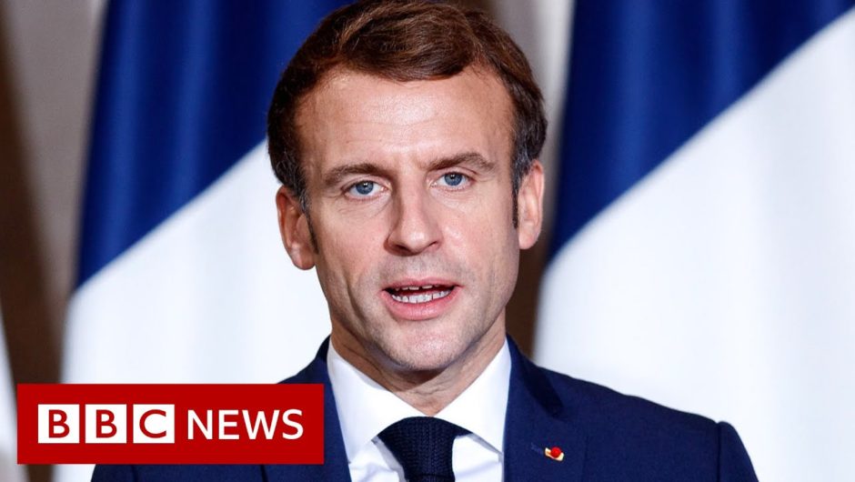 Emmanuel Macron attacks Boris Johnson after deaths of 27 Channel migrants – BBC News