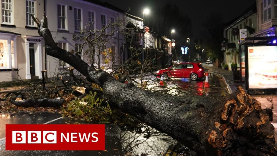 Two men die as Storm Arwen brings 98mph gusts to UK – BBC News