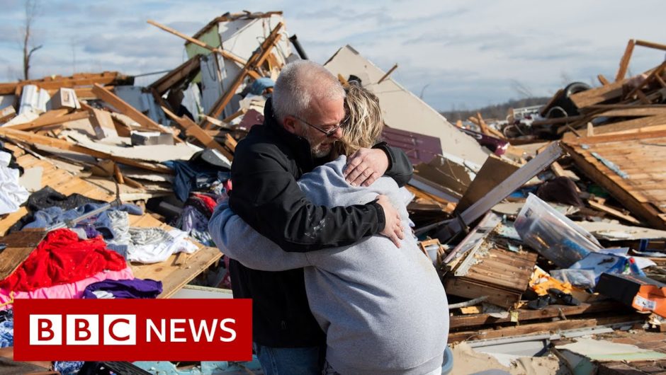 Desperate search for tornado survivors in US – BBC News